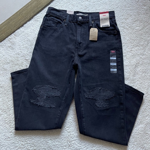 Levi's Denim - NWT Levi's High Waisted Mom Jeans Size 29/27